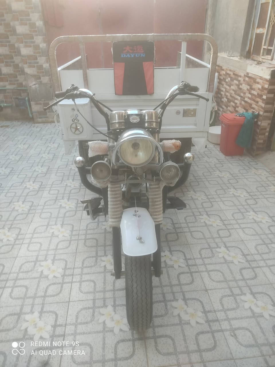 ستوته دايون موديل 23 نضافه شوفت عينك ما ناقصها اي شي ستوته ما مفتوحه السعر 3وربع وبيها مجال  مكاني ناصريه حي شهداء ***********
