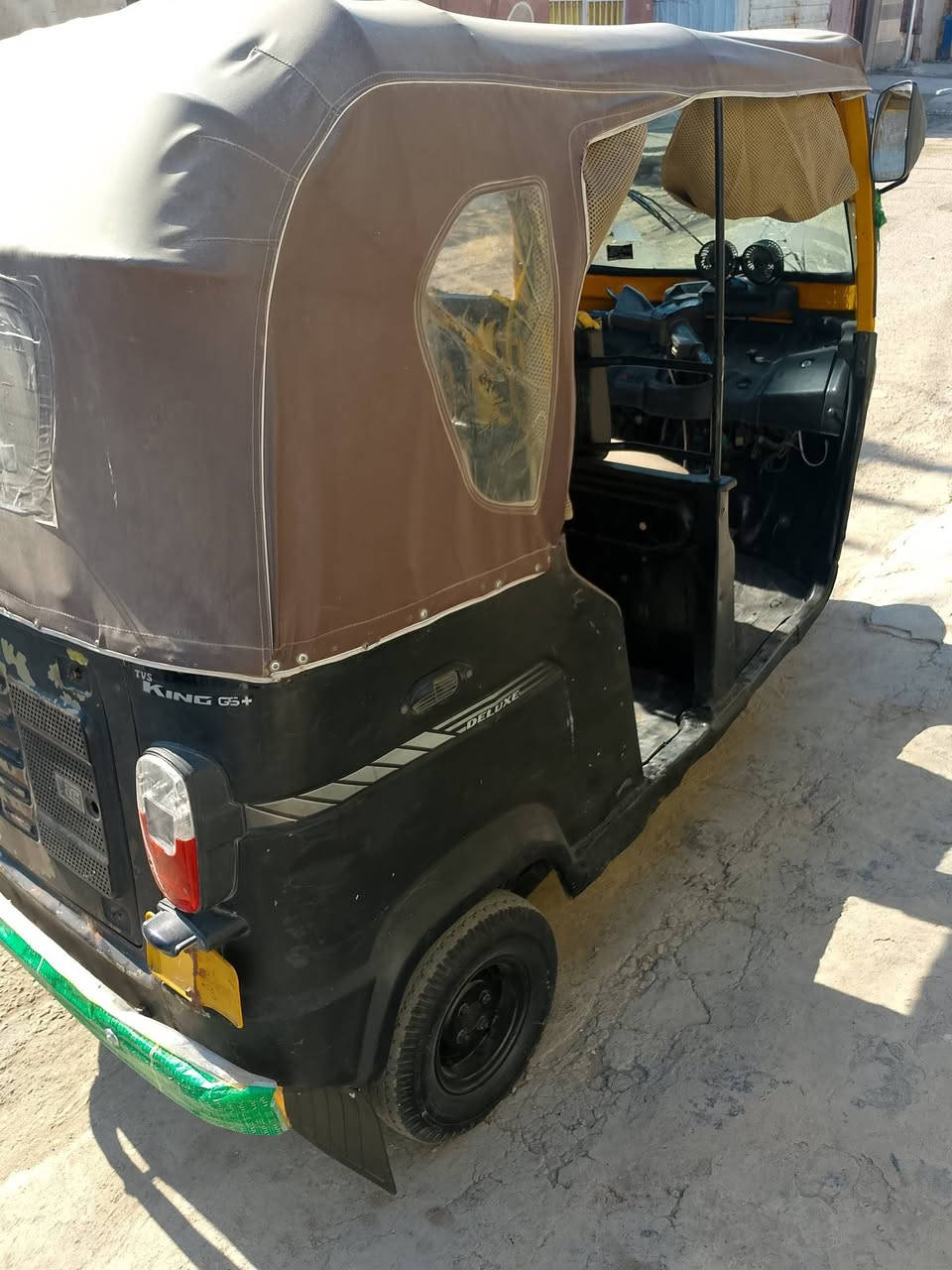 تكتك تي في اس موديل 18محرك على وضع شركه بلادي تكتك على وضع شركه فقط هلااا معمر بسمي من الشركه تحويل كبل بسمك مكاني بغداد سعر قفل بدون عمله 3 مليون قفل تفيدك ***********
