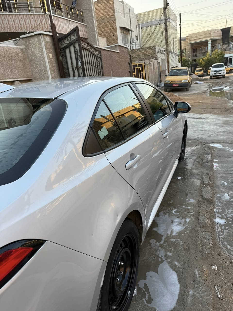 السلام  عليكم  كورلا le 2021
🔴مواصفات
🔴مستشعر وقوف
🔴مصابيح زينون الأمامية
🔴 4وسائد هوائية
🔴شاشة
🔴التحكم التلقائي في درجة الحرارة
🔴قفل مركزي للأبواب
🔴 تحكم مقود
🔴اي بي اس
للتواصل  واتس اب ***********
