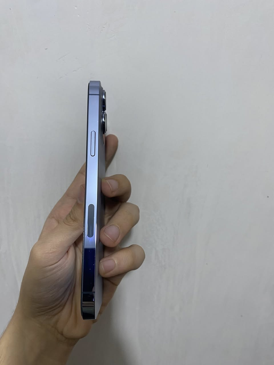 أيفون 13 برو ماكس بحري بلادي
ذاكره 256 
النموذج M 
البطارية 78 بلادية 
بي شعار من ابل مستعمل فقط يعني راجع بلادي 
كله شغال فيس ايدي اتصال سماعات انطي بي ضمان الجهاز نظيف مابي اي شخوط ومشاكل 
سعره ٥٨٠ نهايتة توصيل موجود 
عنواني بغداد حي اور ***********
