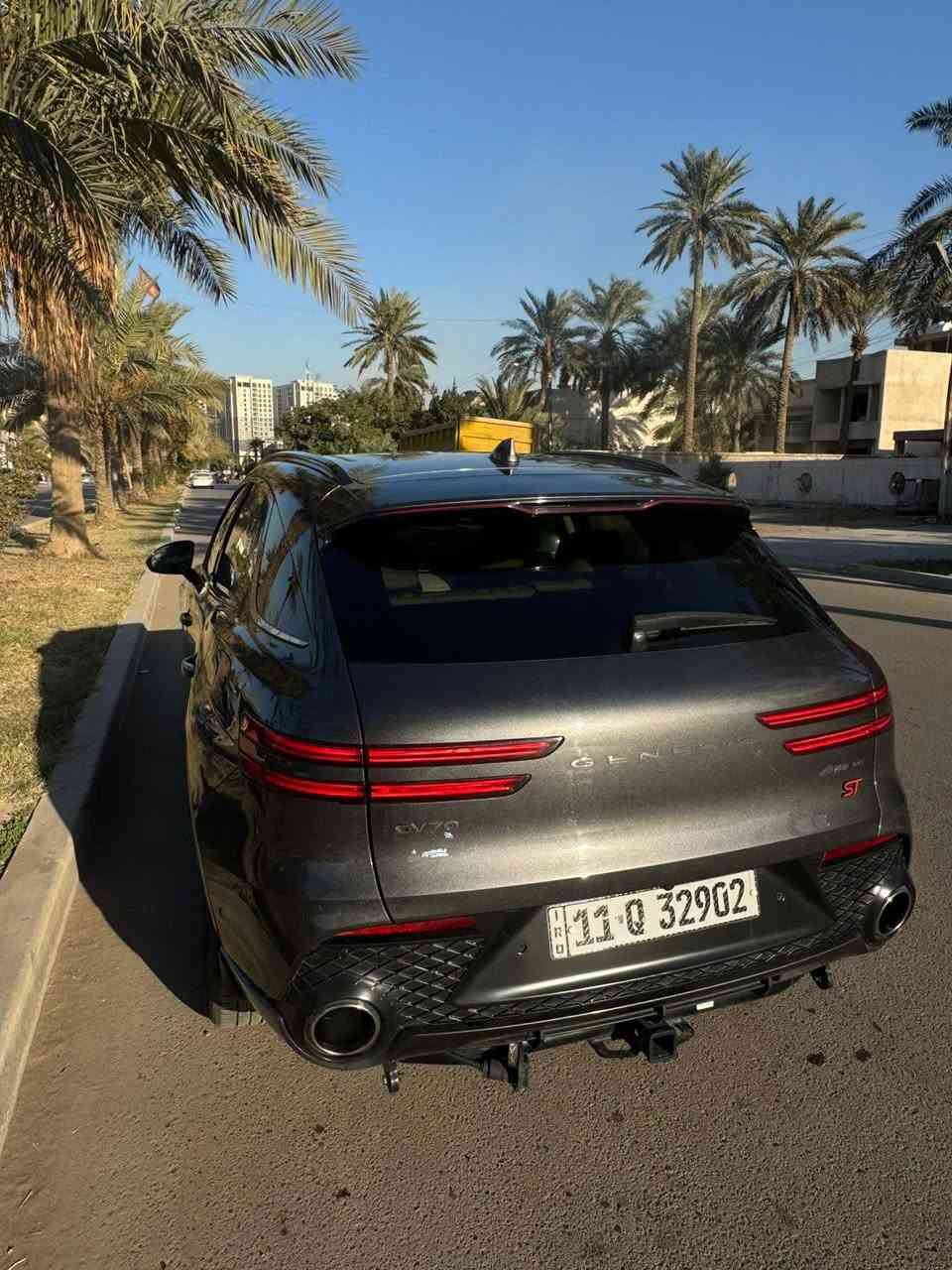 جنسس gv70  مكينه 6 3.5 برستيج
موديل 22 رقم بغداد بسمي
ماشي 48الف مايل
حادث السياره 3 قطع مثل ما موضح بالصور الجاملغ والبنيد تبدل بنفس اللون الباب نصبغ على كد الشخط يعني قطعه وحده صبغ.
السياره اي نقص مابيه ومابيه اي مصرف واي كلوب بالداشبورد ماكوا وسستم ايباك راجع وكاله سعره 269 مع مجال بسيط ***********
