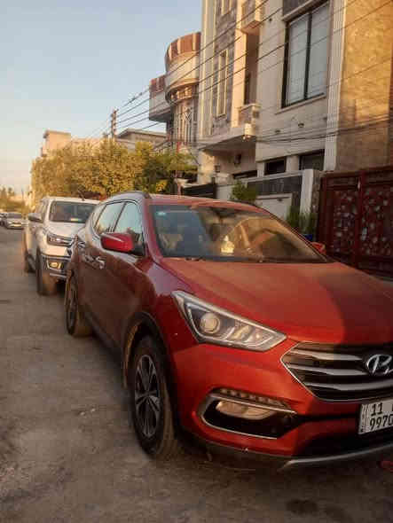 السلام عليكم سنتافي وارد امريكي سبورت 2018 للبيع ماشية 119الف حقيقي، رقم بغداد سنوية لنهاية 2029
1 تدفئة ستيرن 
2 تدفئة مقاعد خلفية واماميه 
3اشارت بالمري
4 مانع انزلاق 
5  كرسي السائق كهربائي 
5 مري متحركه كهربائية 
6 حساسات خلفية وجانبيه 
7 كامرة خلفية دوارة مع الاستيرن 
8 محرك GDI ٤ سلندر ٢٤٠٠
9 تدفئة وتبريد امامي وخلفي 
10 شاشة وسط 
11 الجامة الخلفية إزالة الضباب حرارياً كهرباء 
12 تحكم في إضاءة الدشبول 
توجد بها ضربة امامية دعامية وبنيد ماعدا لغود وشواصي وجاملغات سليم 

االايربكات الاماميه منفجرة 

للتواصل ***********
الموقع/ بغداد/ جكوك
