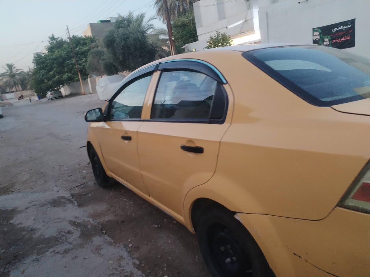 افيو ٢٠١١ خليجي مفتوح للبيع باسمي رقم نكليزي كلشي جديد بيها على ايدي
رقمها ميسان مشروع وطني يعني وين متريد مداور مصفرة هيئة وغرامات
....سعرها ٥٥ وبيها مجال
...مكانه حله مركز
كشرها كدامكم لا مضروبة ولاشي
....***********
