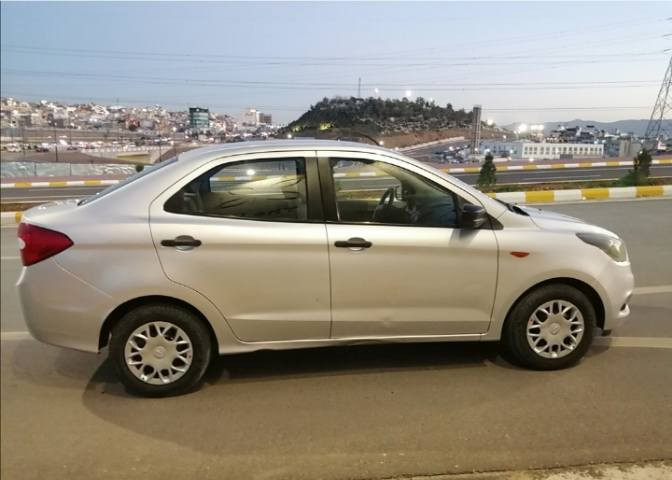 فۆڕد فیگۆ 2016 گێرتۆماتیک
یەک پارچەی بۆیاخە
ڕەنگی سلڤەر
بەشەرتی گێڕو مەکینەو تەبرید
بەشەرتی تەحویلو غرامەو بڕاوە
نرخ/67گەڵاو کەمێک معامەلە
سەنەوی بەسەر چووە)
شوێن/ سلێمانی
ژمارە تەلەفوون/ ***********
***********
