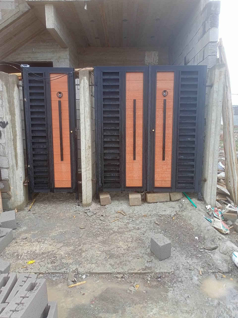 السلام عليكم ورحمة الله وبركاته
حداد باب وشباك 
موصل الأيسر 
صناعة الكرامة 
05718955217 وات ساب 
***********
