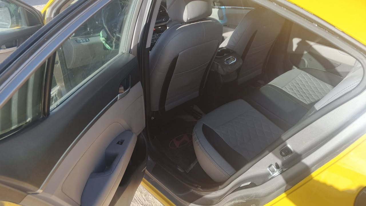 السلام عليكم من رخصت الادمن سياره موديل 2020كير ايتي مبدل بيهه بنيد وجاملق مكينه دوش 2000 السعر 147 رجااا غير متوفر فيس رقم الهاتف موجود ***********.0772773420
