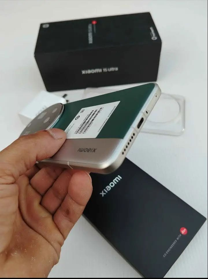 اهلا وسهلا بكم جميعا 🤍🤍

جيبلك النهاردة امبراطور شاومي👑👑
Xiaomi 15ultra 
حالة الجديد تمام 👌🏻
512 GB16GR
النسخه الصيني الافضل ✨
🎁بكل مشتملاته 

🫰🏻عليه ضريبه مستحقه الدفع 
ادفع الضريبة بنفسك👌🏻

✌🏻✌🏻متاح بيع بدل شرط الحاله والمرفقات 
_______________________________

📩  لتواصل خاص


**إذا كنت صاحب هذا الإعلان وتريد حذفه لأي سبب، رجاءا أرسل رسالة إلى الدعم الفني**