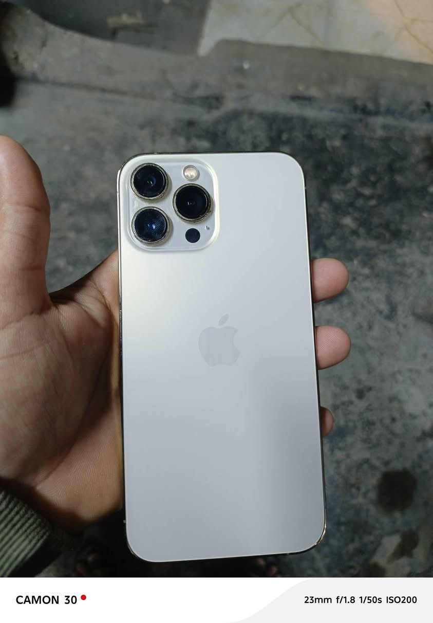 سلام عليكم جهاز للبيع ايفون ١٣برو ماكس جهاز وتر بروف نذافه ١٠٠/١٠٠ ذاكره ١٢٨بطاريه ٧٨للستفسار خاص او *********** السعر ٦٣٠ وبي مجال بصيط
