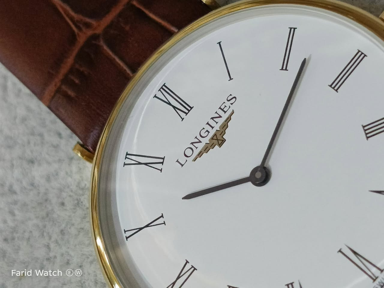 نختصر الكلام عن لونجين كوارتز 
الصناعه : وارد اوربي خاص 
المواصفات :
ساعه بدقة المواصفات السويسريه
جام زفير .. ماكنه راوندا  Swess
جديد لوك …. بطاقة ضمان دوليه
القطر : 39 m 
السعر : 135 الف … توصيل مجاني
التواصل : 
خاص ( ماسنجر ) 
او ….. واتساب ***********

#البصراوي 
#للساعات
#اختيارك 
#الامثل
