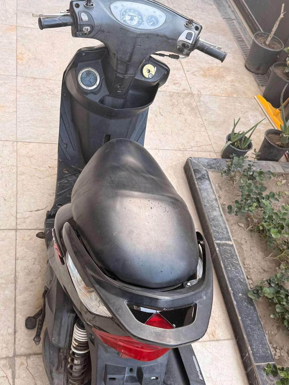 ماكس ثعلب دراجة جديدة وكل نقص مابيها 
شلعة ومعدل كهربائيات كلها شغاله 
600 الف وبيها مجال بسيط 
بغداد الكاظمية 
*********** بغداد, العراق
