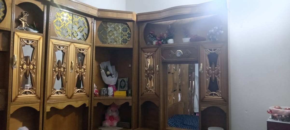 مكلف بالنشر للبيع ...❗❗
غرفة اخشاب كاملة نقص فقط جامات مستخدمة نضيفة للاستفسار الاتصال على الرقم *********** العنوان ال 5 كيلو الرمادي
