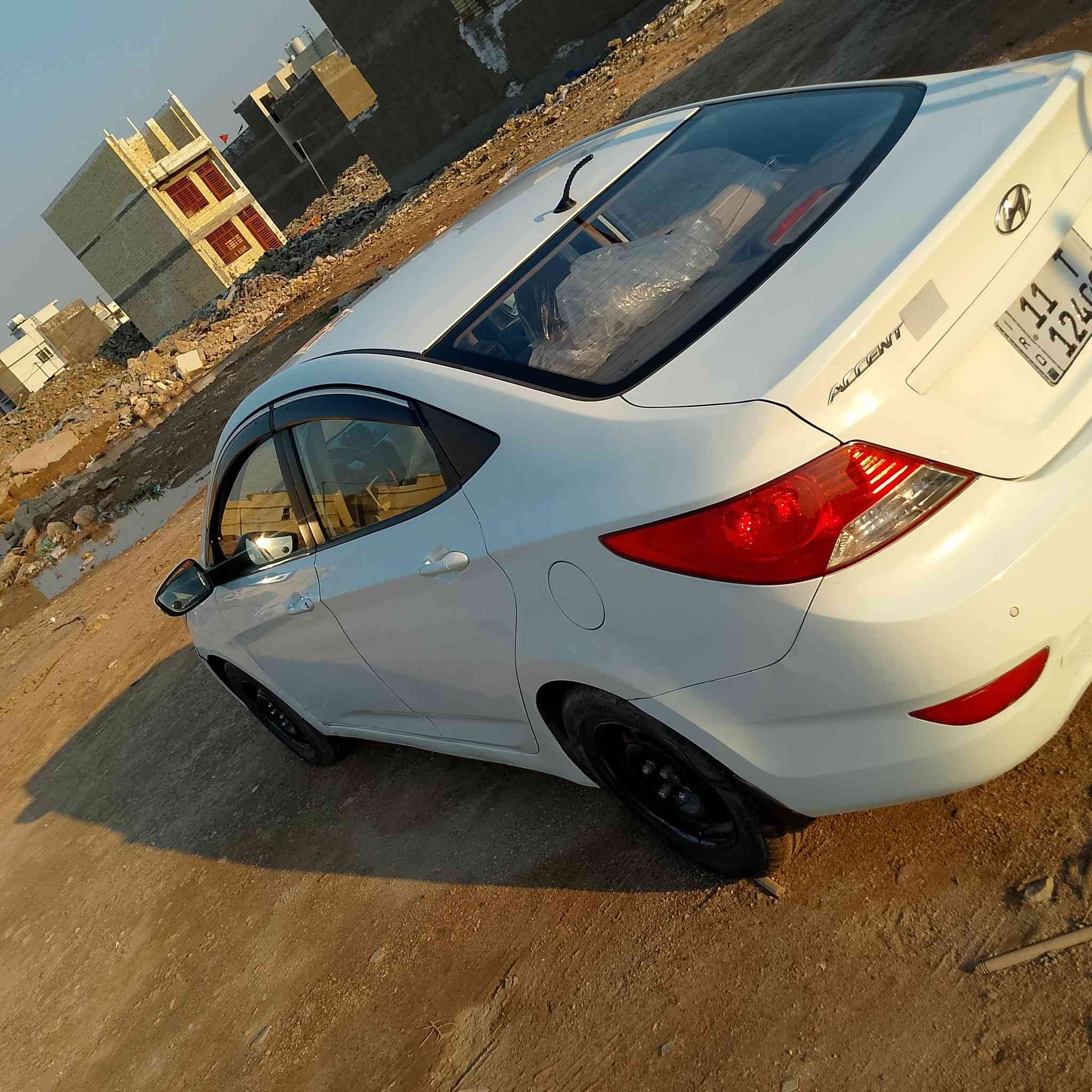 سلام عليكم

اكسنت مديل ٢٠١٥ 

خليجي  محرك 1400 دوش  مبدل جديد 
تبريد ثلج كنبريسر كهربائي 

بيه صبغ قطع ابيع حزام   تخم تاير جديد  
مري اشاير شاشه  السياره حلوه كاعده  

السعر. 77 وبيه مجال بصيط  
مكاني البياع تقاطع درويش 
*********** / ***********
