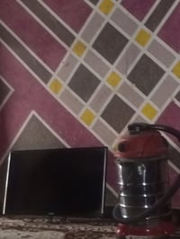 مكنسه كهربائيه وبلازمه 32 شغلات ونضيفات سعر بلازمه 75بيها مجال المكنسه...