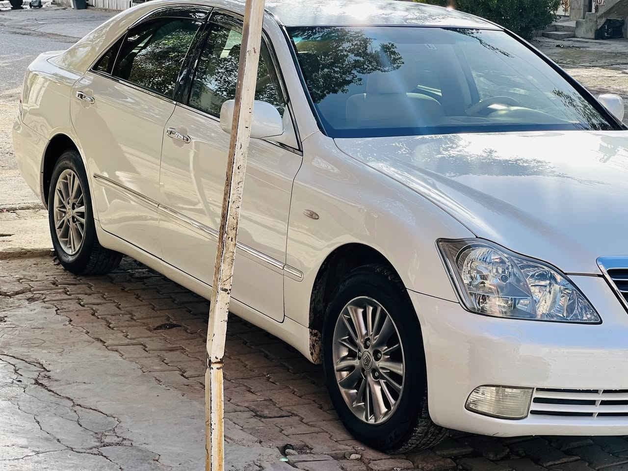 سلاوي  خوا لة هةموولاية
شاهينة ٢٠٠٥موس  شاشة كاميرا  ٣ دوگمة

(سةلاجة،كوشين خةزن،٤ كوشين كارةباي ، پةردة ،تةبريت مةركةزي)

ويل نةوتي ٣ پارجةي  ئةورپاي هةية 

لؤك لؤكة سةيارةكة دةشت و ناوي لؤكة 

١٨٢ بي دوكةل .

***********
