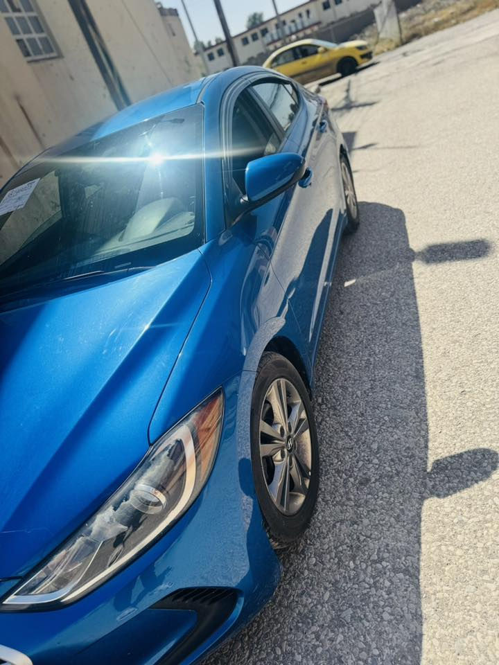 سلام عليكم
للبيع الانتره 2017 

بدون صبغ كلين 

موصفات نص فول 

شرط التحويل 

العنوان موصل 

للاستفسار والتواصل عبر الرقم ***********
