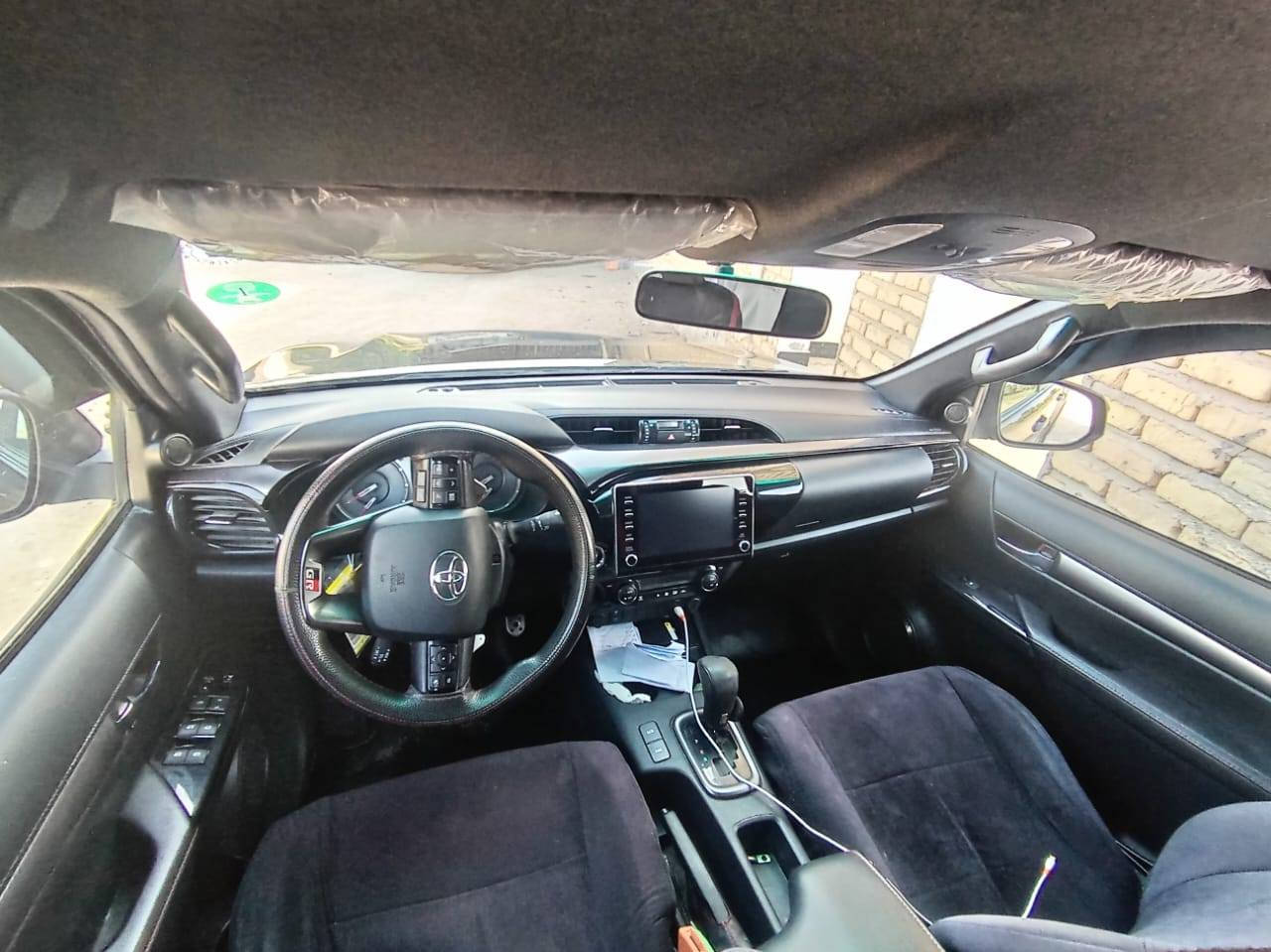 السلام عليكم 
للبيع تويوتا هايلوكس GR  2023 فول 
كاميرات 4 محيطيه 
رادار 
كشن كهربائي
شفتات گير
السعر 410 الخاص مفتوح للاستفسار *********** واتس
