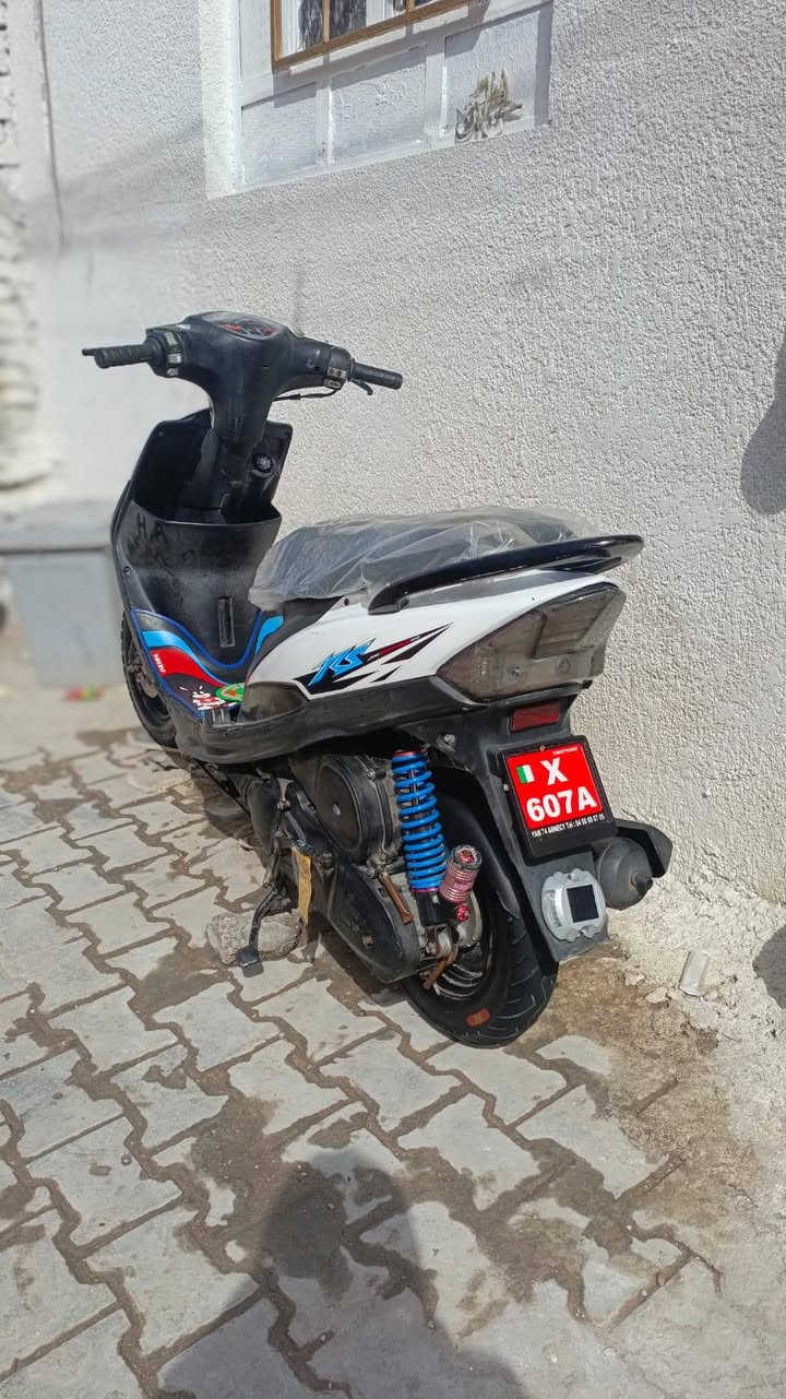 سلام وعليكم دراجه ماكس عدله للبيع كفاله عامه من طول لطول دراجه شلعه ومعدل ما مفتوحه دراجه بعده جديده كلجات جديده لسعر (650)بيه مجال عنوان بصره شارع القاد امن لداخلي اي ستفار وساب ***********
