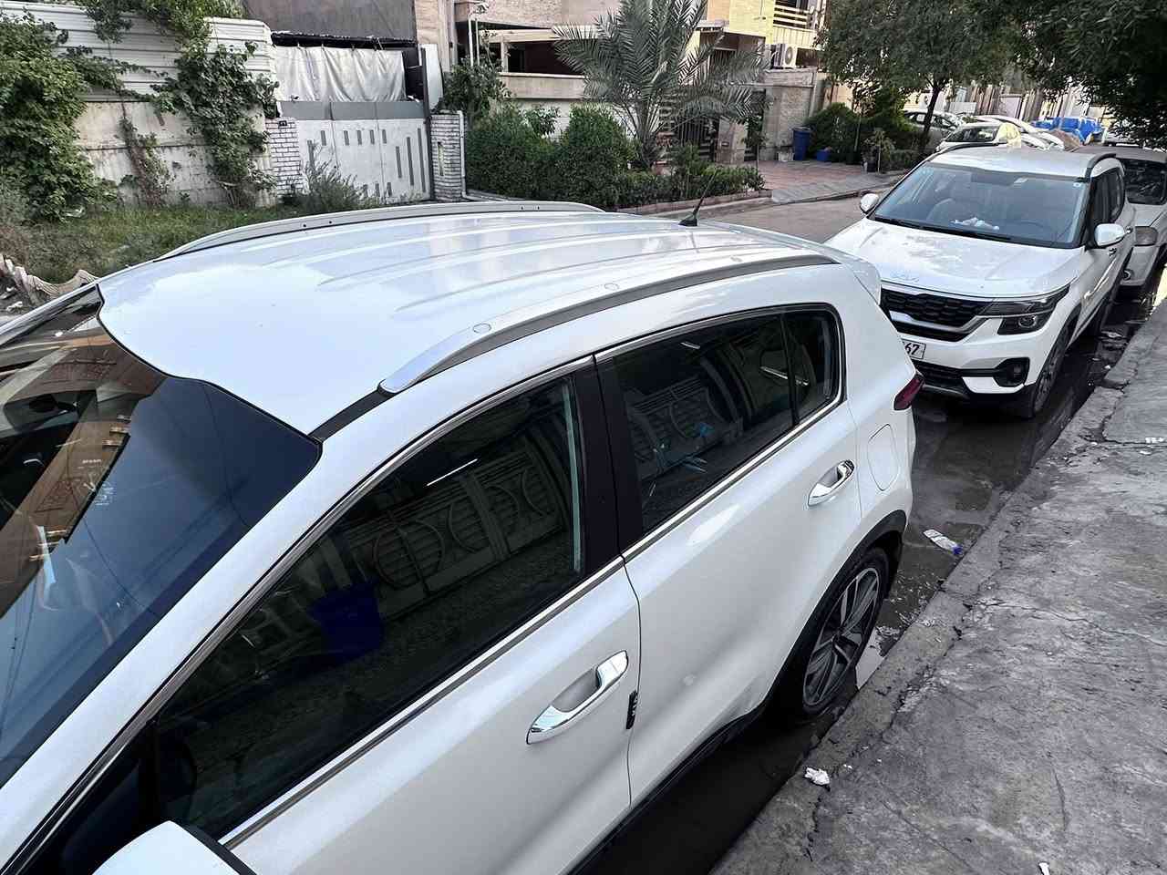 السلام عليكم 
سبورتج 2019 خليجي 
مبدل بنيد وصور الحادث مرفقة بالمنشور 
مكان السيارة شارع فلسطين 
هـ/ ***********
السعر 178
