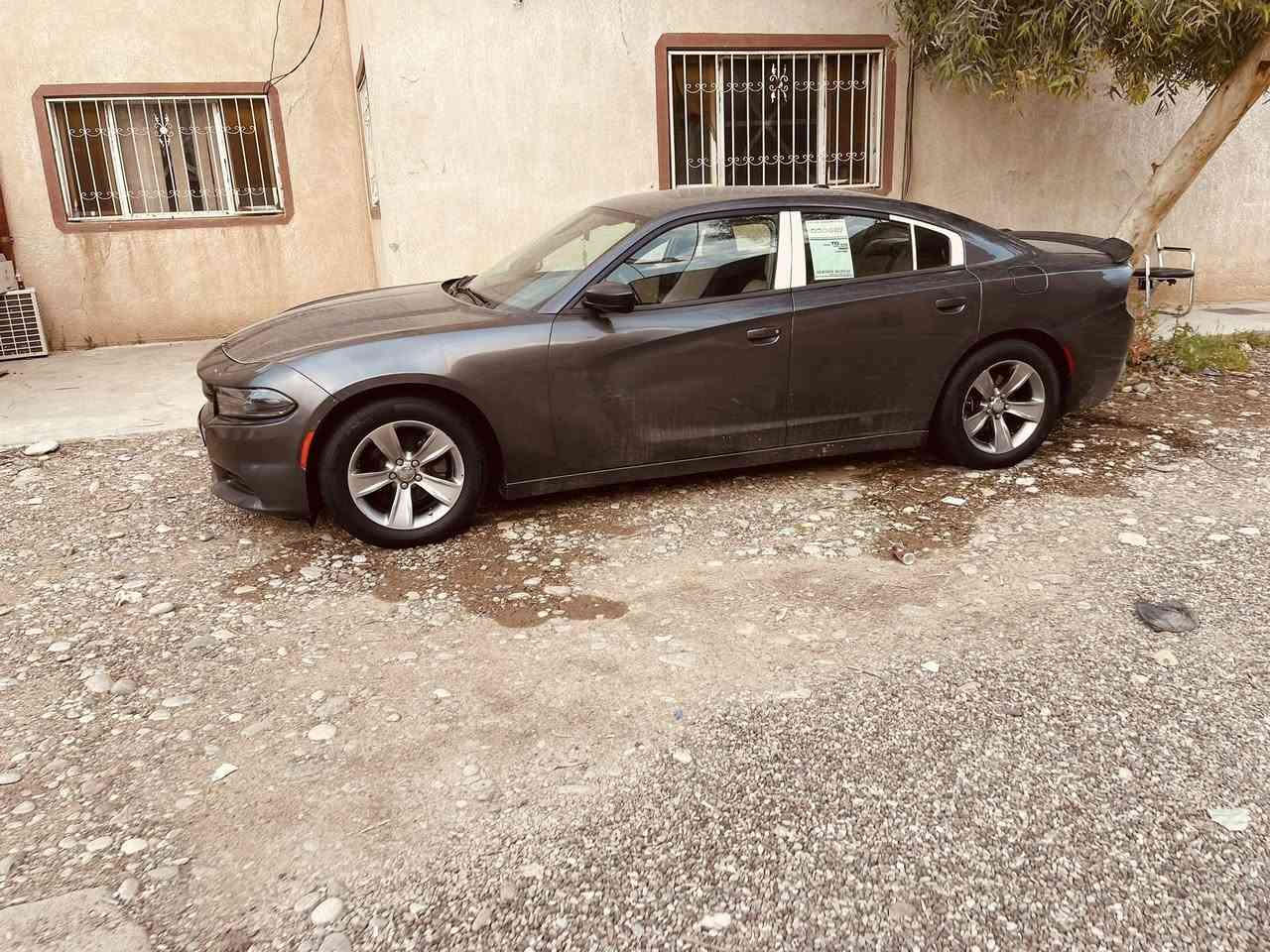 دوج جارجر للبيع موديل 19 ماشيه 100استخدام شخصي سياره جاهزه جاملغ وبنيد بامريكا للاستفسار اكثر اتصل ***********

