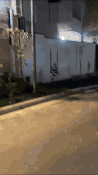 بيت للبيع في حي الميلاد
المساحة: 100 متر / طولانية 
الموقع : خلف التجاري الفاصل بين الميلاد والوفاء
بناء : 2024
السعر : 185 مليون
للأستفسار: ***********
