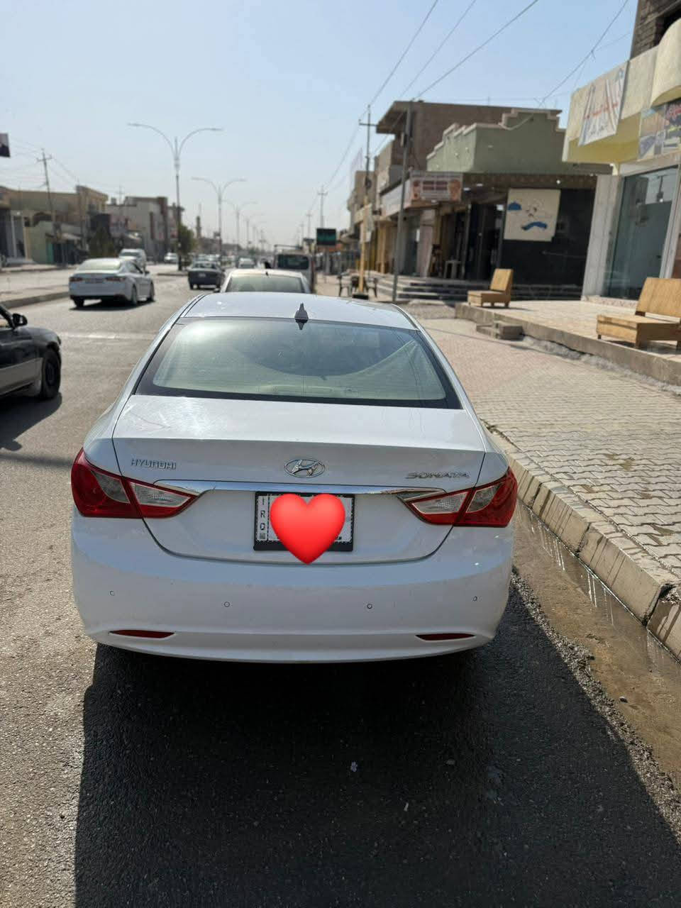 #للبيع سوناتا 2012 خليجي كلين بيها فقط كم مكان بارد
كير محرك شرط محركها 2400 دوش

رقم دولي هزة جديده سيارة مال جناي

ونظافتها فول

السعر 130 وبيها مجال
للتواصل ***********
