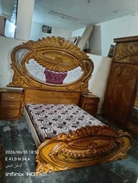 غرفة نوم • خشب صاج • نضيفه