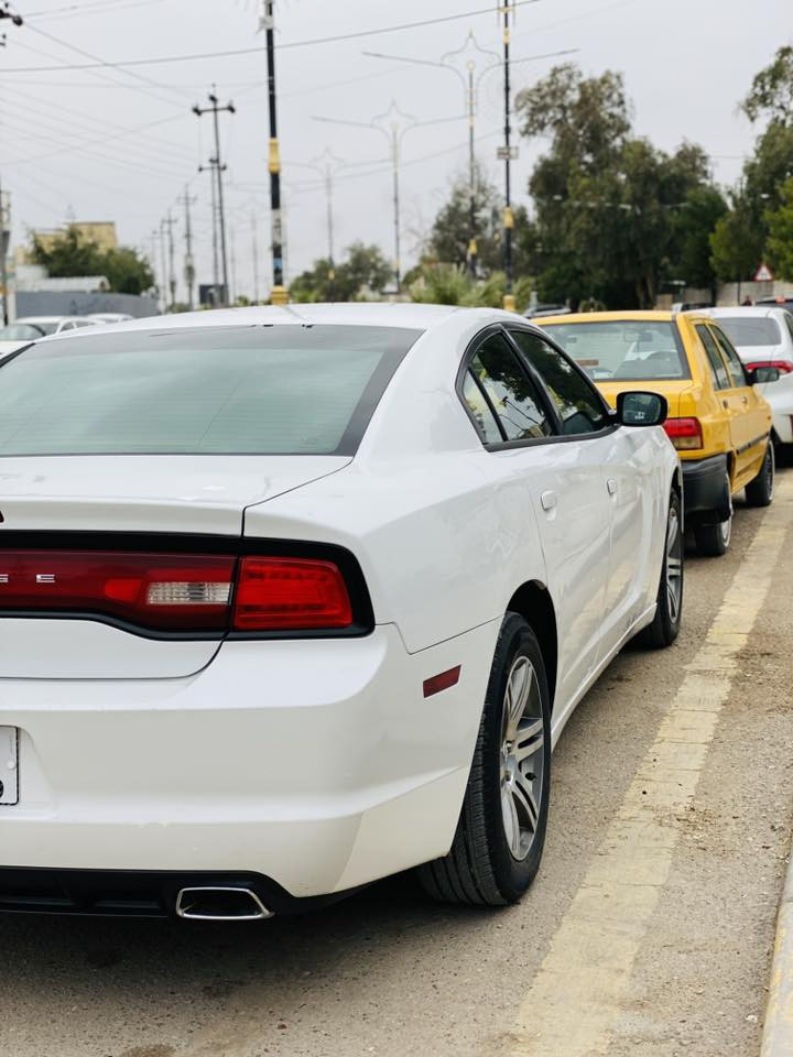 جارجر 14 خليجي 
كفاله عامه ماعدا فتح بالجاملغ الايمن  
رقم نكليزي بصره مشروع وطني مكان السياره ميسان  
مكلف بالنشر الاستفسار اتصل على
رقم ***********

