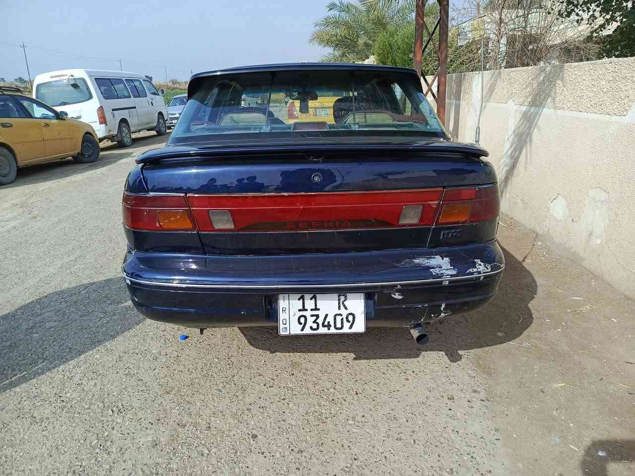 السلام عليكم كيا سيفيا موديل 93 سنوية لل27 تحويل مباشر هزة جديدة السعر 35, وبيها  مجال للطيبين ***********
