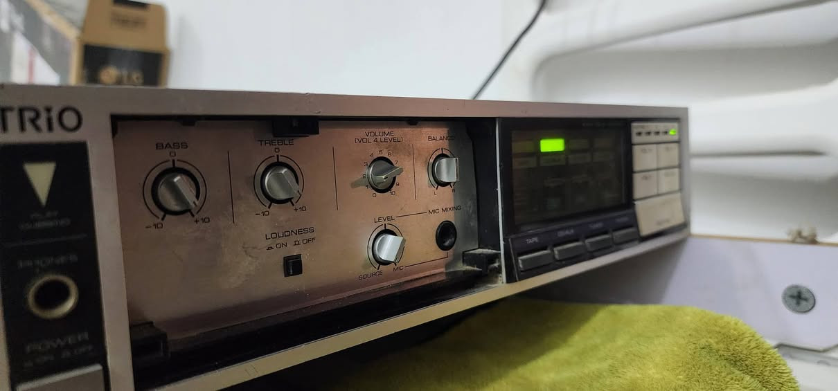 أم بلي فاير
نوع TRIO-KENWOOD CORPORATION 
وسماعات نوع Kenwood, 120W (SUPER MID 90W) 
للتفاصيل الاستفسار للتواصل على الرقم واتساب 
*********** (فيديوهات وصور وسعر ) .
