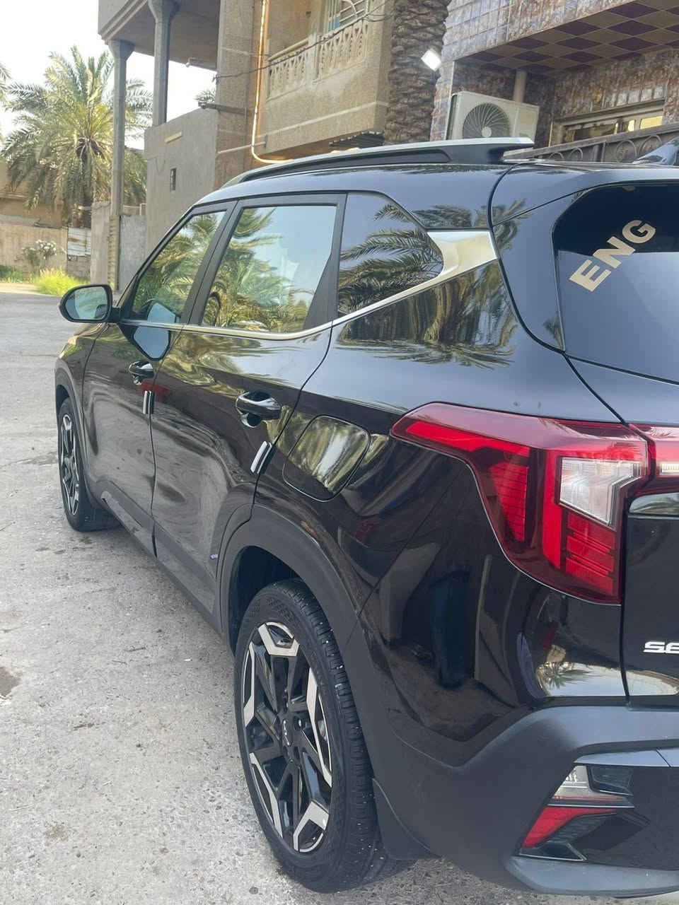 كيا سيلتوس SX  2024(اعلى فئة) 1600 تيربو 195 حصان 
المواصفات شاشة متصلة وعدادات ديجتال بصمة فتحت سقف قماره 
رادار امامي وخلفي ونقاط عمياء
تحكم ستيرن كامل  وتحديد مسار وقيادة ذاتية ومثبت سرعة
كشنات جلد تدفئة تبريد 
قطعتين تبريد
كرسي سايق كهرباء 
سايد بريك كهربائي
‏Auto hold
دفع رباعي
تشغيل عن بعد
تراكشن
مداخل تايب سي ويو اس بي
نظام نزول منحدرات
سستم صوت BOSE
‏MOD DRIVE SPORT NORMAL ECO
انارة داخلية دشبول وسماعات ورجل
داخل لون مشمشي مميز
الانارة الامامية والخلفية LED ..
السيارة ماشيه 27000 كيلو متر مكاني بغداد الشعب سعر 160رقمي *********** بغداد, العراق
