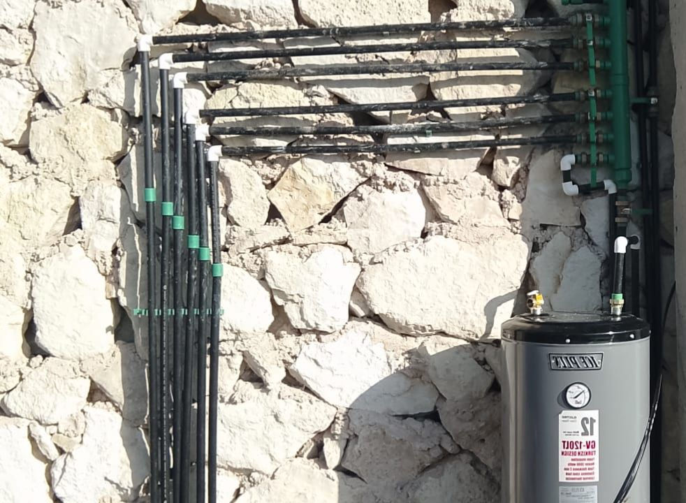 السلام عليكم يوجد حرفي تئسيس كهرباء ماء مجاري للتواصل ‏‪***********‬‏
