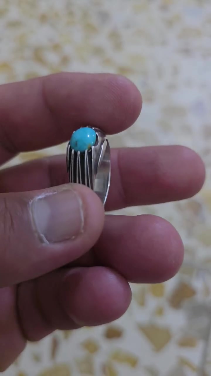 سلام عليكم رضوي نيشابوري اصلي البه الرد على الخاص مكان مدينة الصدر توصيل ماعندي


**إذا كنت صاحب هذا الإعلان وتريد حذفه لأي سبب، رجاءا أرسل رسالة إلى الدعم الفني**