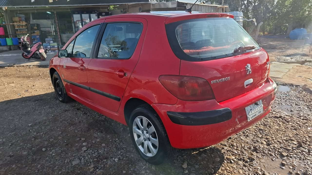 بيجو ٣٠٧ اوتماتيك كير مكينه مكفولات كهربائيات مملعوب بيهن بلاد شرط التحويل مصبوغه حزام تخم تاير فيت بم جديد بور جديد كيجات جديده داخلها جديد لايتات جديد السياره نقصها جبنه محرك   وشمعه فقط السعر ٣٩ مجال حق الجيه فقط ***********
