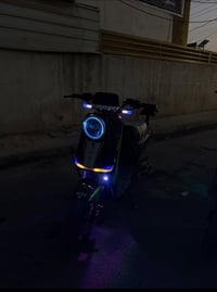 دراجه ار 11 مزوده عليه 6 بطاريات الولي الاصليه عقل رياضي الاسود 40A مل...
