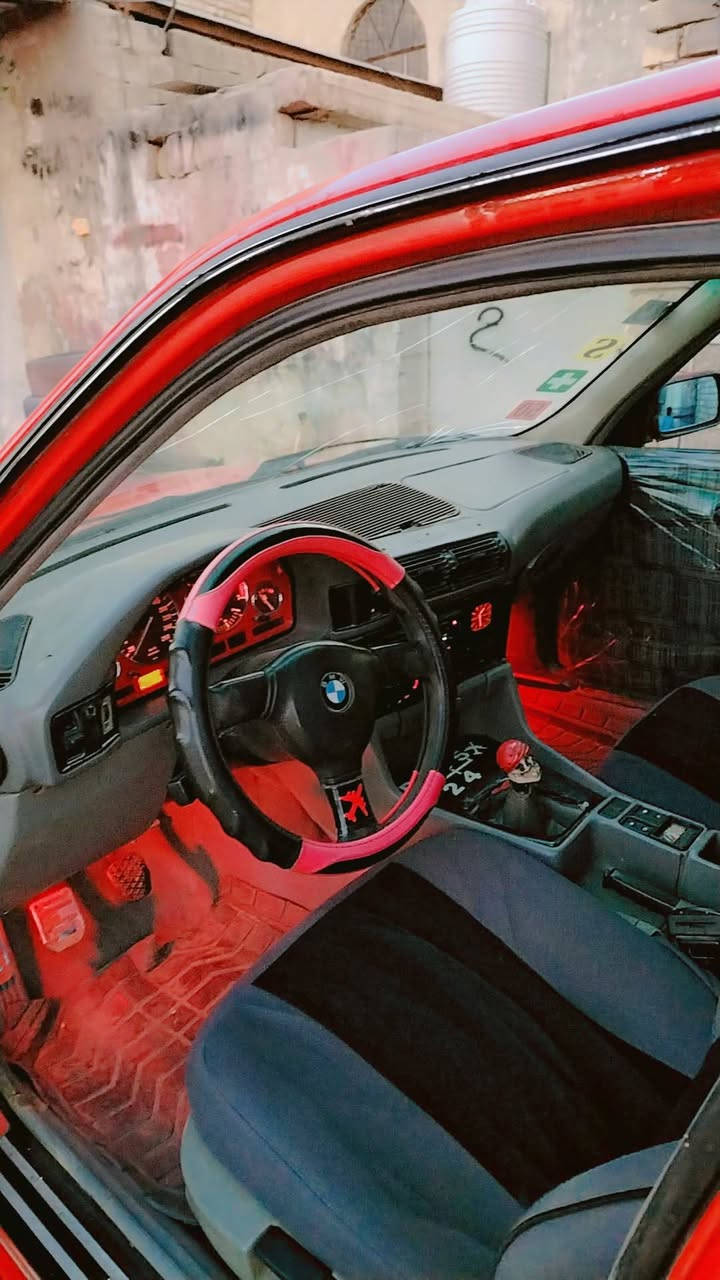 السلام عليكم سياره  BWM للبيع
موديل 92 رقم بغداد
الون احمر دم الغزال
محرك مسكر فانوص 525
كير عادي مكفولات محرك وكير
تبريد بس غاز عوزه
تتفئه شغاله
فتحة قماره طكتين
تخم تاير جديد ويل ام
الداخل جلد كشنات مخمل
بطاين جلد نضاف
سياره خير من الله
كهربائيات كلهة شغاله
السياره تعمير جديد وكلهه ام معدله
سعر 57 وبيهة مجال
العنوان واسط نعمانيه
رقم الهاتف***********
