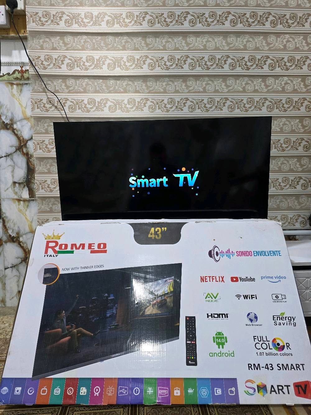للبيع شاشه نوع روميو الإيطالي سمارت TV دقه 1080p60 HDRحجم 43 تكنك نت تشغل يوتيوب وبقيه البرامج (سينمانا وانفنكس والخ...) الشاشه نظيفه استخدام قليل سعرها 200 
عنواني البصره الحيانيه قرب سوق القسم 
رقمي ***********