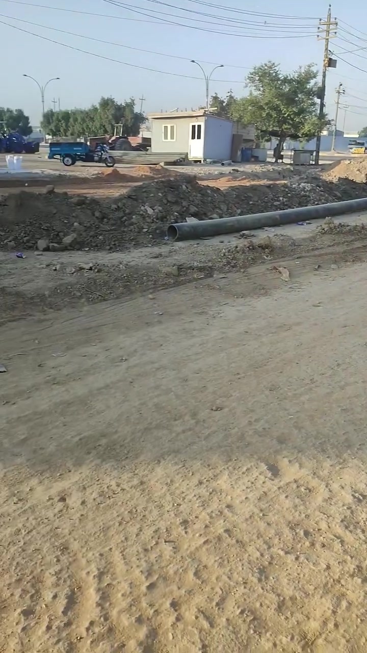 مشتمل للبيع 50م حي العسكري شارع 30 جهة اثمانين طابو صرف جميع خدمات وتبليط شارع 30 موقع سعر 75مليون وبيه مجال قليل الاستفسار عن رقم *********** راح انشر المقطع الثاني تفاصيل المشتمل
