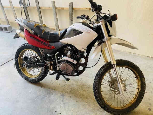 لبيع كيوار 300cc كهربائيات كامل محرك لا صرف ولا صوت سعر ٤٠٠ اتصال ***********
