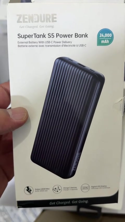 السعة 24000mAh ⚡ شحن سريع حقيقي حتى 100W PD 💻 يشحن اللابتوبات الاحترافية مثل MacBook بسرعة عالية 📱 يدعم الهواتف والأجهزة اللوحية والكاميرات وأجهزة الألعاب 🔌 منفذين USB-C + USB-A 🚀 دعم PPS و PD 3.0 للشحن الذكي 🛡️ نظام حماية متطور ضد الحرارة والشحن الزائد والتماس 🎒 تصميم فاخر بخامة قوية ومريح للحمل ✈️ مناسب للسفر والعمل والاستخدام الثقيل اليومي ✨ المميز الحقيقي؟ يجمع بين الأداء الوحشي والتصميم الراقي بدون حجم مبالغ بيه ⚡ 100W PD Fast Charge 🔋 24000mAh Capacity 💻 دعم كامل للأجهزة القوية 🛡️ أمان وحماية احترافية ✨ تصميم Premium يلفت النظر 📩 راسلنا للحجز متوفر 🚚 توصيل لجميع المحافظات الحبيبة للحجز والاستفسار 0.7.8.2.2.2.2.2.8.3.3 واتساب متوفر جملة ومفرد  #FastCharge #PPS #LaptopCharging #شحن_سريع #باور_بانك  


**إذا كنت صاحب هذا الإعلان وتريد حذفه لأي سبب، رجاءا أرسل رسالة إلى الدعم الفني**