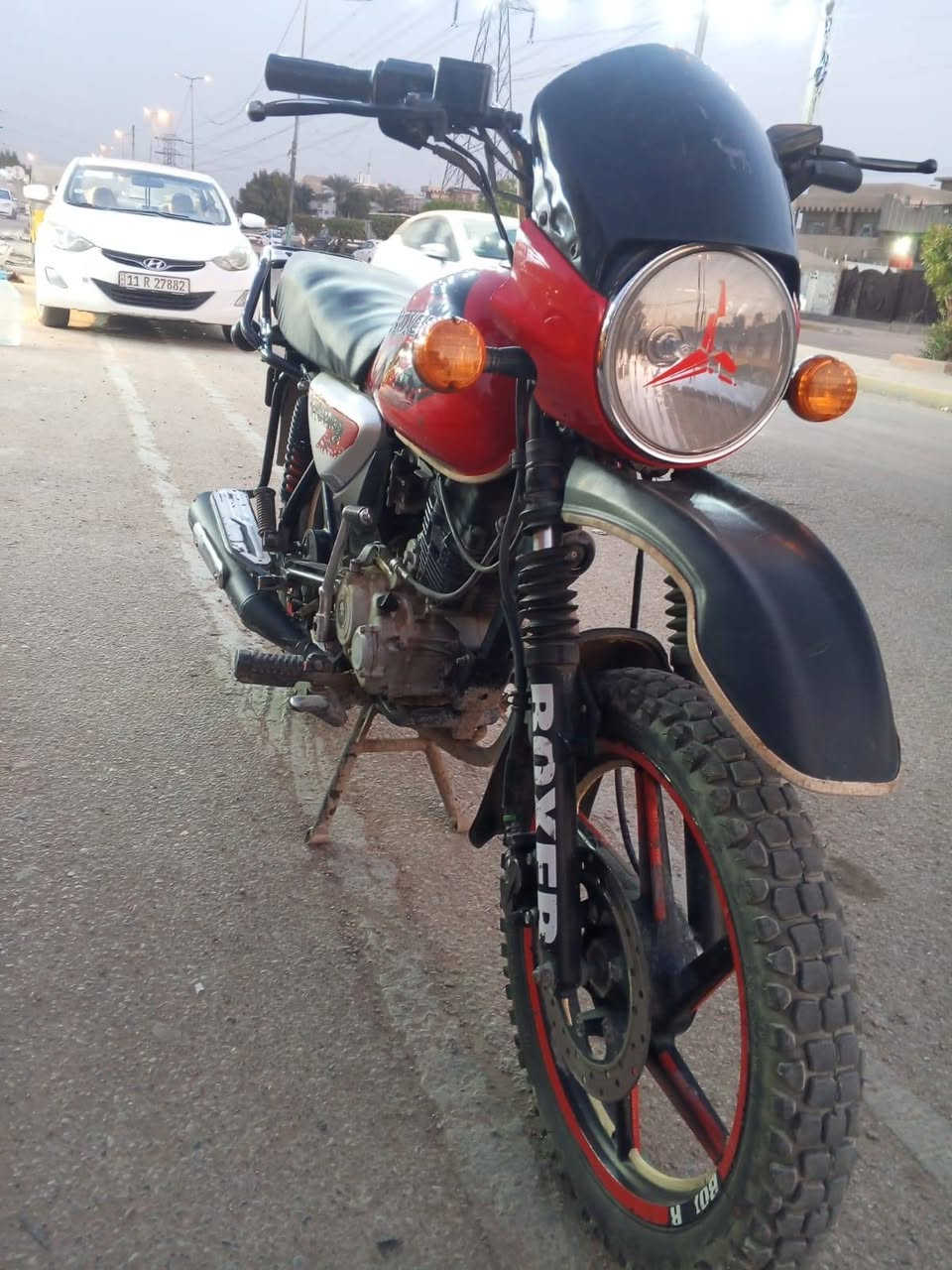 يا الله اللهم صل على محمد وال محمد 
من معرض ابو شوارب للدراجات النارية 
دراجة بوكسر هندي اصلي 2023 جبلي اخر اصدار 
اوراق سحب مو اصلي تالفه مكفولة من سرقه تاخذها من بيت  واكاتبك وي راعيها 
تخم تاير جديد 
عالي ناصي هورن 
نكره سلف 
مكينه مجفته جديد لا تنقيص ولا تبخير 
دبلات فول 
كشر وشاصي فول كدام عين 
الدراجة بحقيقه احلى من صور 
السعر 900 وبيها مجال 
مكان بغداد الغزالية شارع ضغط 
واتساب ***********
