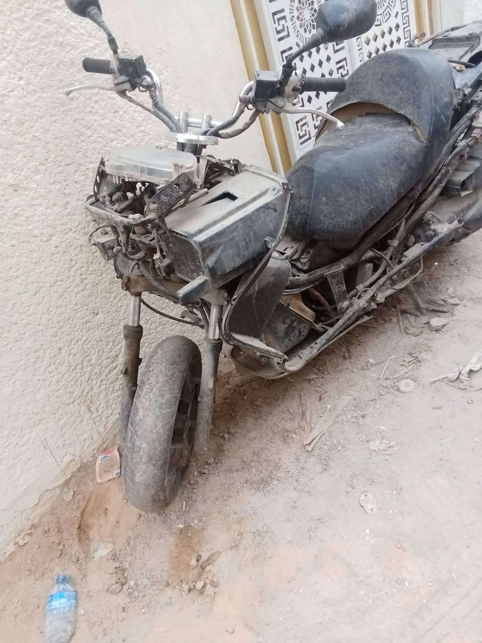 كوم حديد سوادات موجودا تحمل وتروح قيم واخذ مكاني بغداد مدينه الصدر ***********
