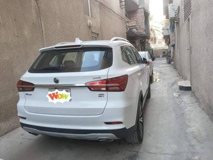 السلام عليكم
 سيارة نوع MG/RX5
موديل/2021
اللون/أبيض
السيارة ماشية 69700 كم
تاريخ شرائها مباشر(صفر) من شركة MG في 2022/4/22
 لايوجد فيها اي دعمة
 يوجد فيها ضمان صيانة المتبقي منه 2 سنة من اصل 6 سنوات
  السيارة جناي وليس بياع شراي.. موظف.. فقط من البيت الى الدائرة والعكس ونضيف شرط الفحص وتتاكد اي ضربه وصبغ قوي او حادث مبيها دواخلها بلادي برغي ممبدل منها نضيفه تجي شرط الفحص وين يعجبك واي مكان يعجبك وتبريدها ثلج رقمها بغداد ما عليها اي غرامات وتحويل مباشر ما بيها اي مشكله
سعرها170 وبيها مجال
***********
