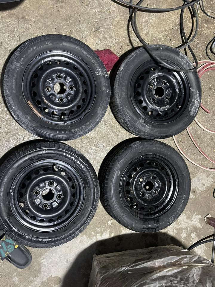 سلام عليكم تايرات سايبه نص عمر مع ويل المكان كماليه الرقم للتواصل *********** بيه واتساب
