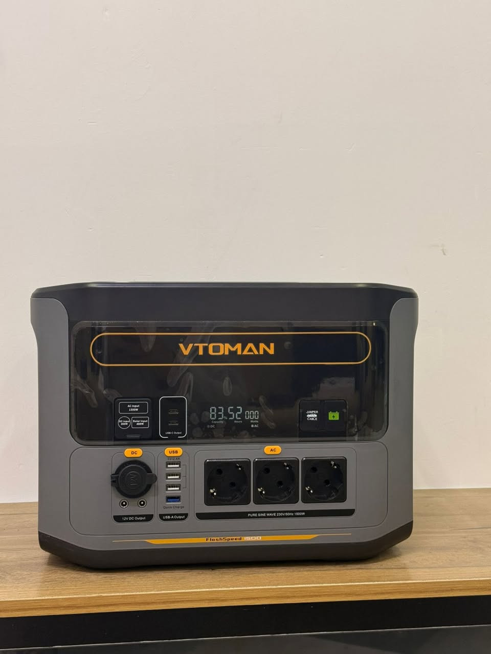 آخر القطع بقت
محطة الطاقة بور ستيشن

واط 1500 يعادل 6 امبير ونص

بطارية كبيرة بسعة :1548Wh

نوع البطارية: ليثيوم فوست الحديد 

يشحن الجهاز من 0 إلى 100% خلال حوالي ساعة 

ويدعم

الطاقة الشمسية: يدعم حتى 400 واط 

عدد مخارج الكهرباء: 3 مخارج AC موجة نقية

مخارج USB-C: حتى 100 واط للشحن السريع

و UBC : يتحول تلقائياً خلال أقل من 20ms عند انقطاع الكهرباء

 الوزن 19 كيلو تقريباً

جديد غير مستعمل للحجز عبر الخاص او واتساب***********
