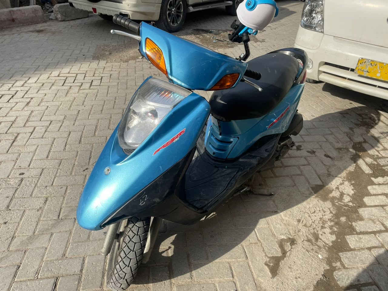 السلام وعليكم دراجة بريز للبيع مكينة مفتوحه مره وحده تجفيت مضبوط الكهربائيات كلها شغاله الدراجه نكره سلف الكفرات تجاريات والاصليات موجودات لونهن رصاصي السعر ٥٠٠ وبيها مجال مكاني بغداد مدينة الصدر


**إذا كنت صاحب هذا الإعلان وتريد حذفه لأي سبب، رجاءا أرسل رسالة إلى الدعم الفني**