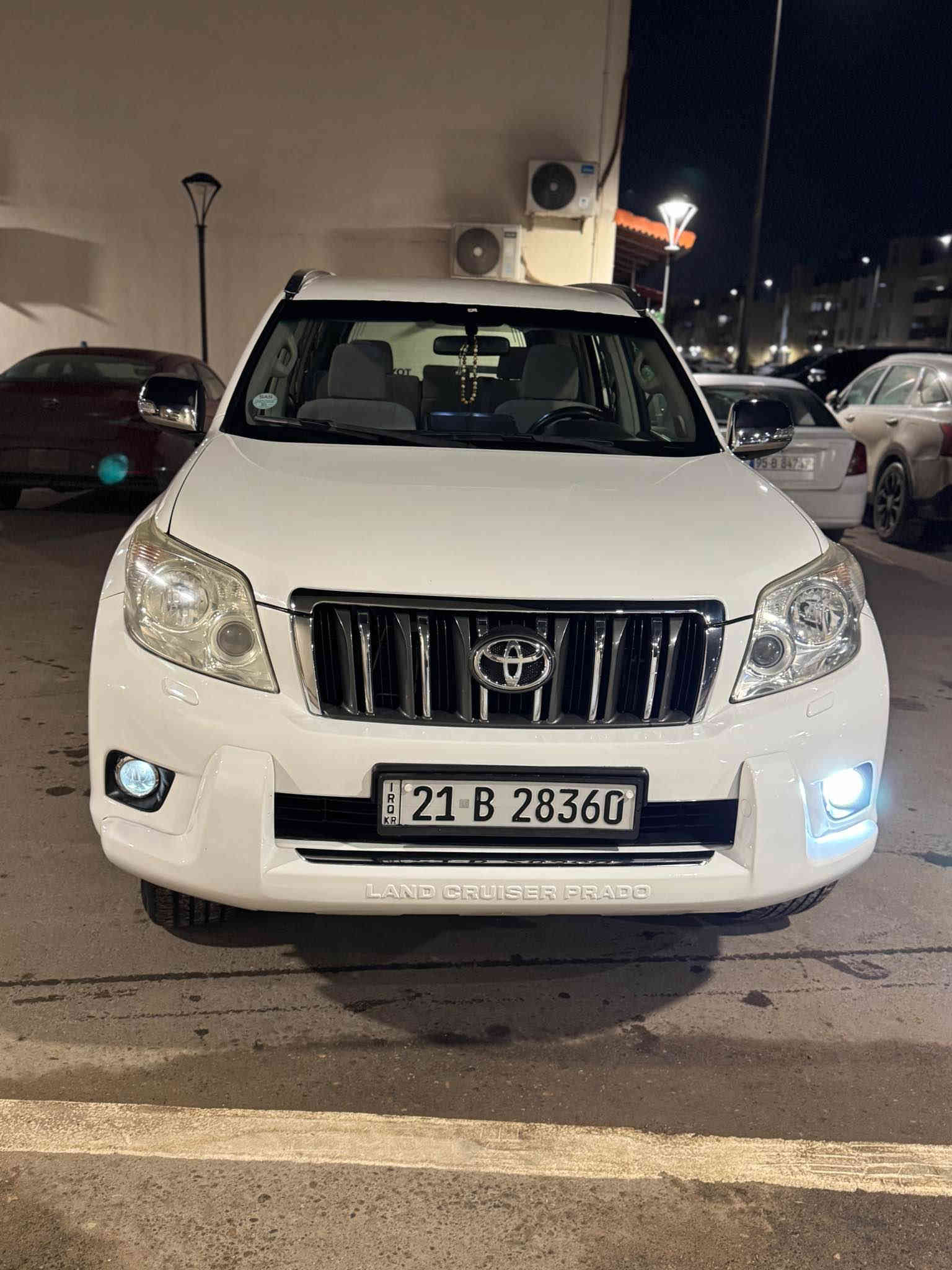 بيع ومراوس حسب القناعة
برادو 2010 كويتي  رقم شمالي بسمي 
ماشيه 139 حقيقي شرط الفحص 
السياره جديده وحلا من الصور شرط 
مكفوله من الضربه ولتبديل 
بيها فقط ربع باب الصندوق كلير 
ولباقي شرط كفاله سياره جديد ومتعوب عليها بشرط تراي زيرو 

مكينه 2/700 
ثلاجه 
7راكب 
3قطع تبريد مركزي 
مكينه كير شرط كفاله 
تخم تاير شرط جديد 
وشرط تراي زيرو شرط 

مكانها بغداد بسمايه مجمع ريحانة 
السعر 210وبيها مجال قليل 
بيع ومراوس حسب القناعة 

*********** بغداد
