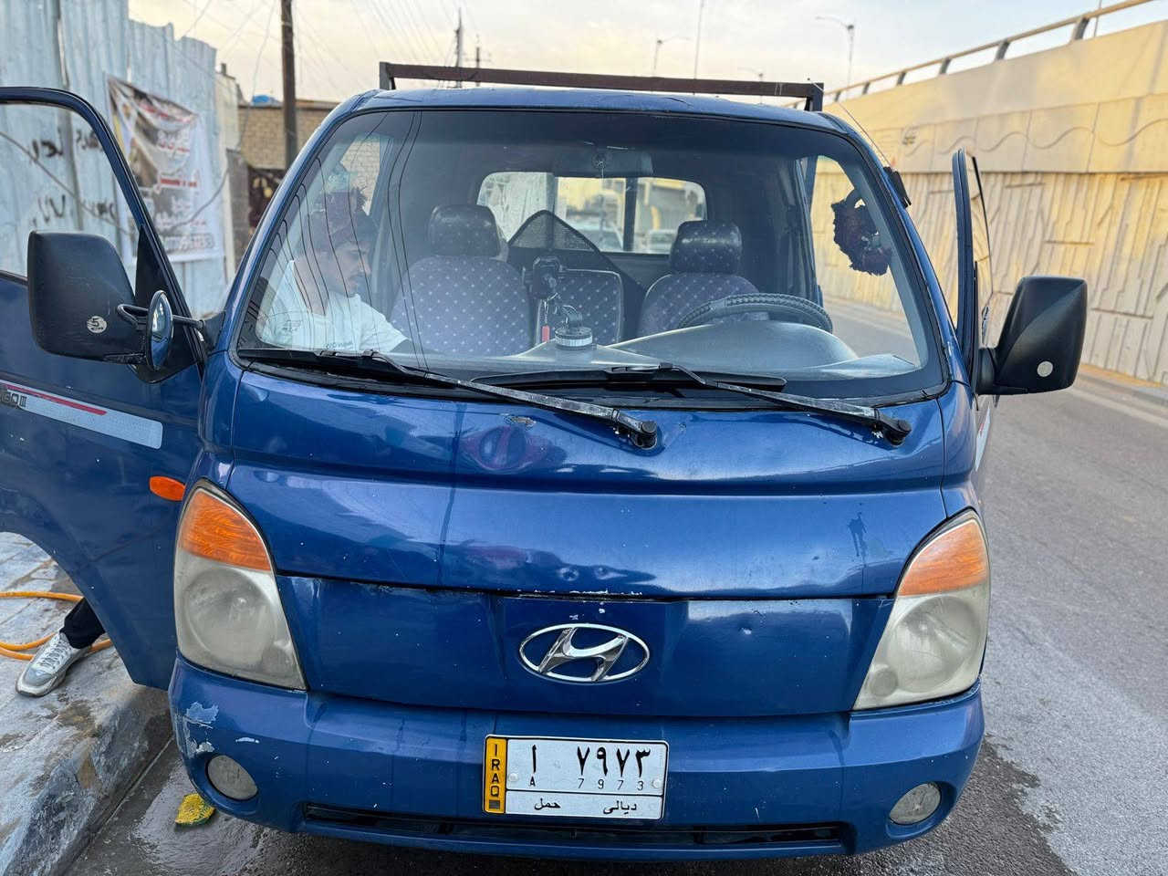 السلام عليكم
للبيع هونداي بورتر 2008 رقم ديالى تحويل مباشر 
مكان السياره بغداد 
سعر 55 
للتواصل ***********
