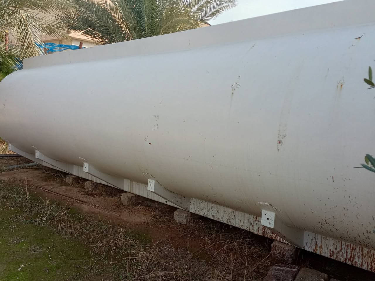 تانكي ماء للبيع سعة ٣٥ الف لتر ماء حالة جيد جداً صالح للشرب شرط المكان العلم//***********
