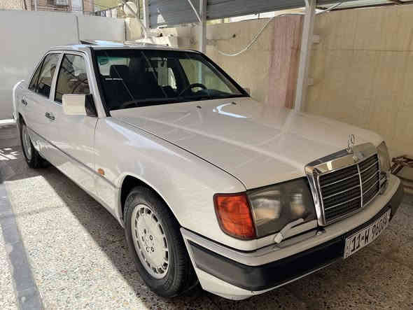 مرسدس 
1988 
بلادي 
مصبوغه لجماليه فقط بدون ضرر او معجون 
كفاله عامه (كير _محرك_كهربائيات_قواعد دبل _خياس _صدر)
عداد مسافه ٢٥٢الف كيلو 
رقم بغداد دولي باسمي 
للاستفسار تفاصيل والسعر اتصال او واتس اب 
(ضياء الاسدي)*********** 
حي الجامعه بغداد
