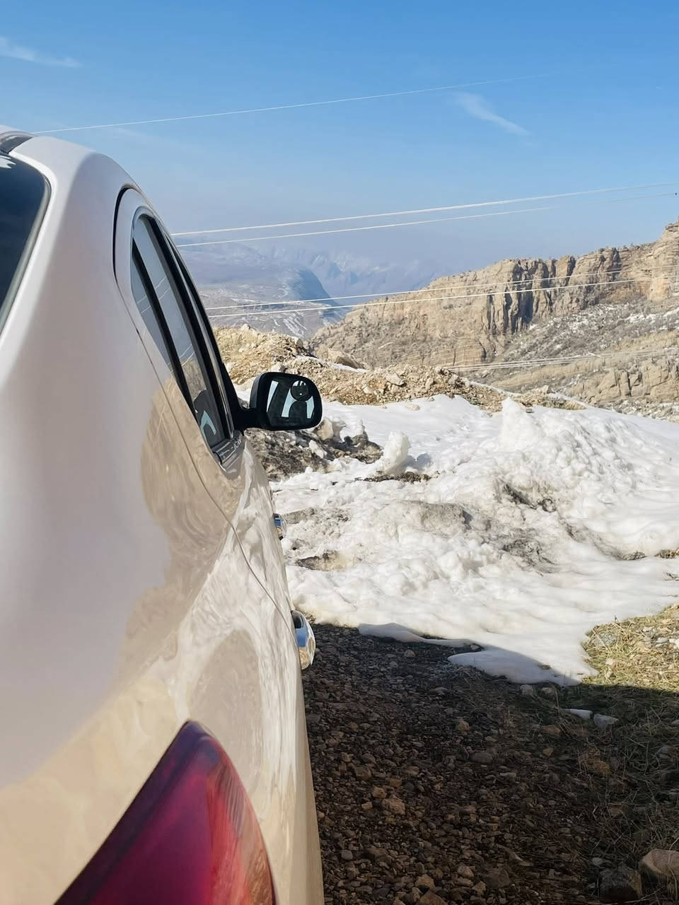 نيسان سني هندي البليتة الزرقة 2019
السيارة نظيفة جداً استخدام شخصي ابد مامشتغلة تكسي 

على ايدي من حالة الزيرو لليوم السيارة بأسمي شرط التحويل رجاءً 

مكان السيارة بصرة

كلشي شغال بيها ماكو اي نقص مال جناي 

تبريد ثلج 

تدفئة 

تحكم مقود جهة وحدة 

شاشة تدعم كاربلي 

تحويرة اطار دكتات تبريد حديث وشاشة جديد

كشافات زنون + سكن زنون 

تحكم مرايات جانبية 

كامرة خلفية 

سستم سماعات كامل 4 ابواب اصلي 

تكية يد حديثه متوفر بيها منافذ شحن 

منفذ شحن وجداحة 

طخم تايرات جديد 

باتري جديد 

ادامة محرك كاملة مابيها كل نقص 

دهن محرك اصلي نيسان 

ادامة دهن كير متواصلة مع فلاتر 

حساسات خلفية

دوشمة كشنات قماش اصلية 

سبير نضيف مع جك 

المسجل + الاطار القديم للدشبول موجود

حدادة كاملة كلها جديدة ودبلات خلفي جديدة 

السيارة ناعمة ومرتبة مال بيت ماشية 165 الف سبب المشي اسافر بيها هواي 

سنوية جديدة وهزة جديدة بأسمي السيارة شرط التحويل 

بيها ضربة بالصندوق راجعة بارد بدون صبغ وحار وشبر واحد بارد بالباب الخلفي فقط السونار موجود 

السعر 110$ 

للتواصل ***********
